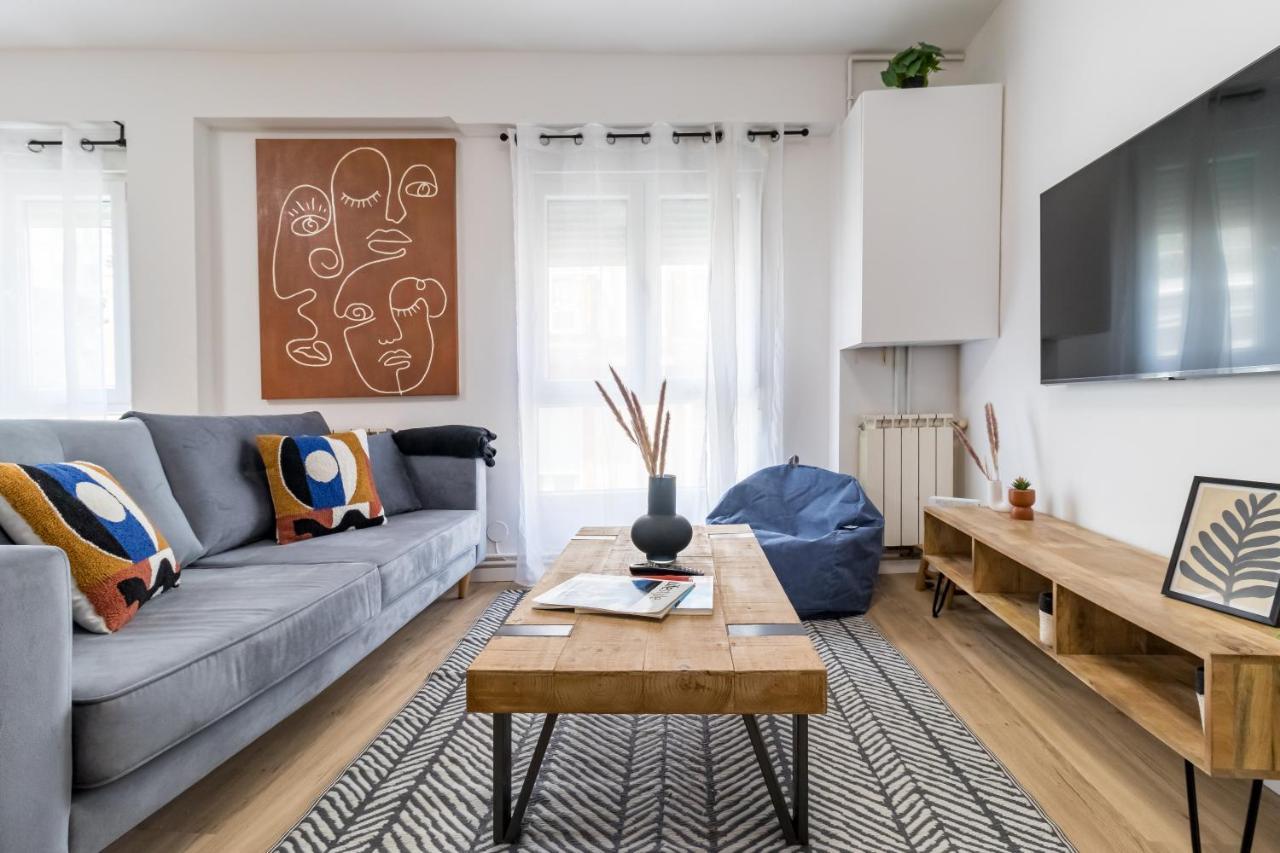 Apartamento Recien Reformado Plaza Del Ayuntamiento Santander Eksteriør billede