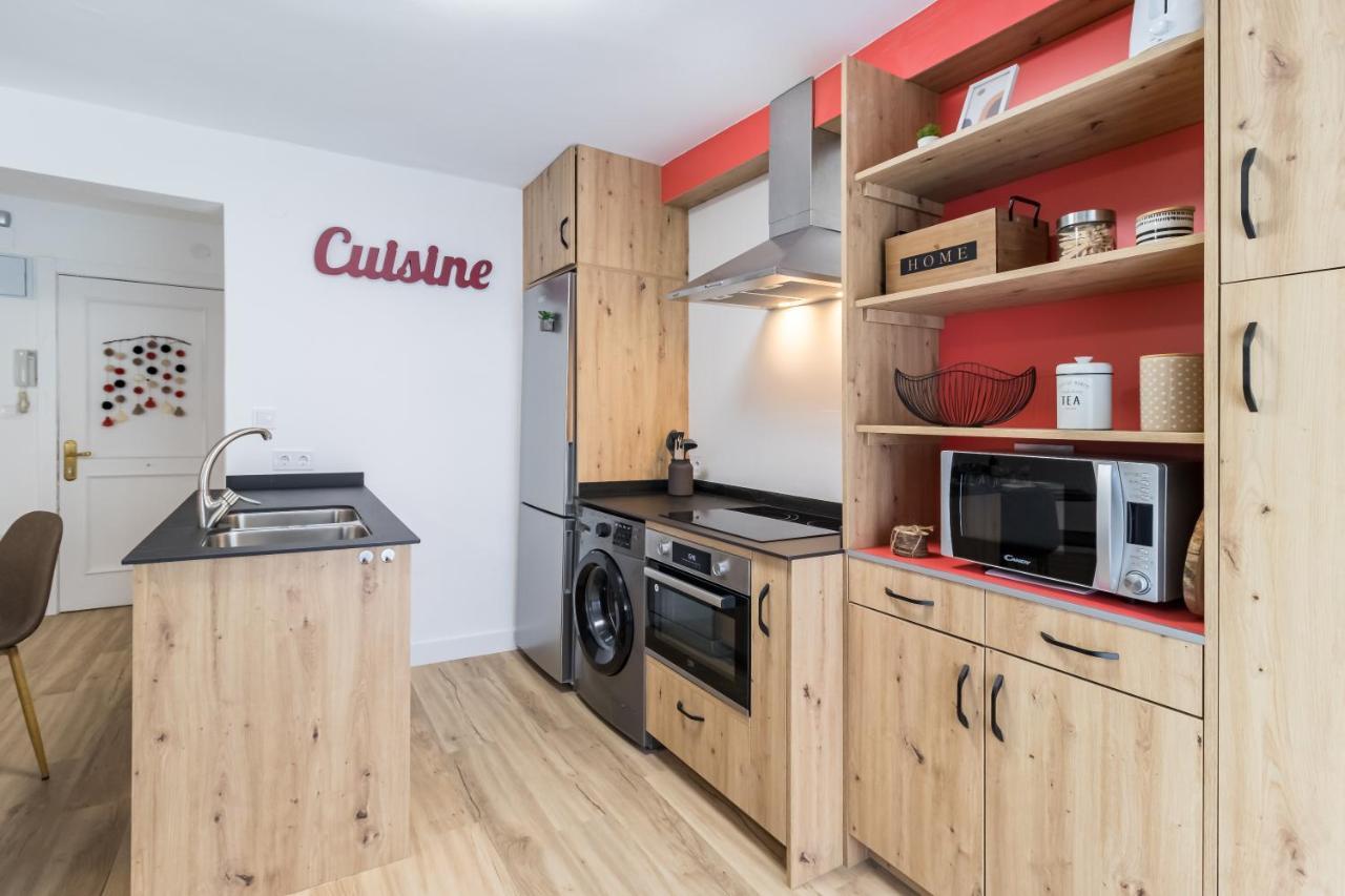 Apartamento Recien Reformado Plaza Del Ayuntamiento Santander Eksteriør billede